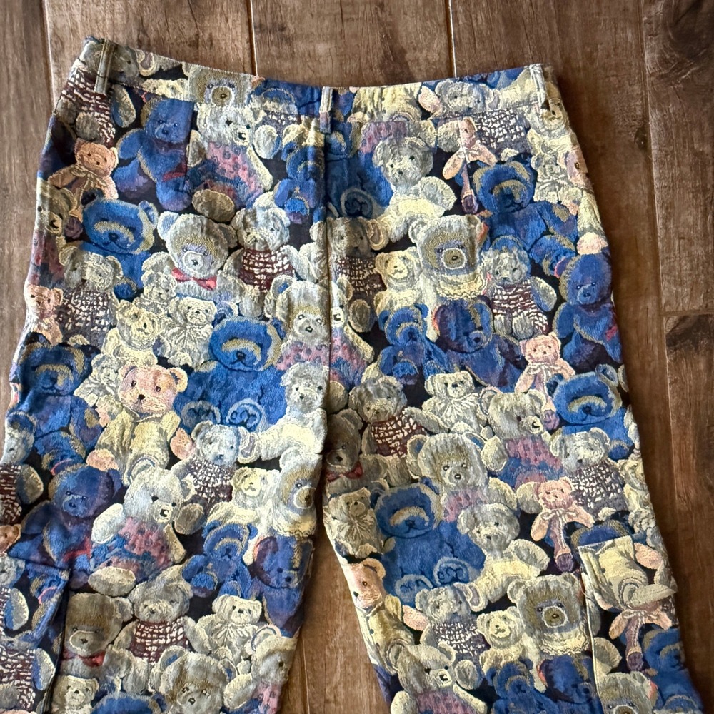 AKIRA Multicolor Teddy Bear Print Straight Leg Pants RUNS SMALL (fits like L/XL)